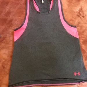 workout tank.Tag reads xl fits more like a lrg